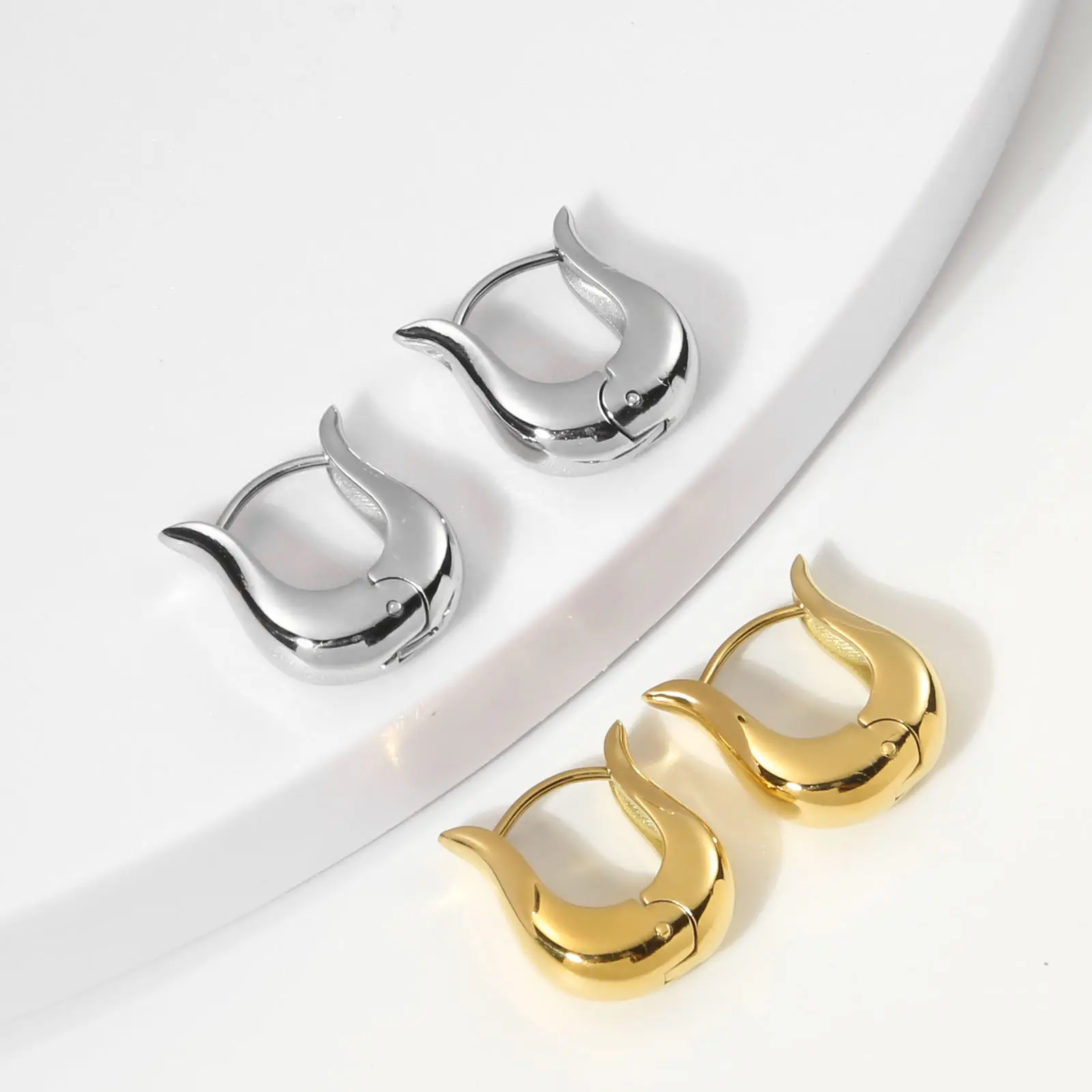 18k Gold modisch Edelstahl Hoop-Ohrringe Großhandel für Damen