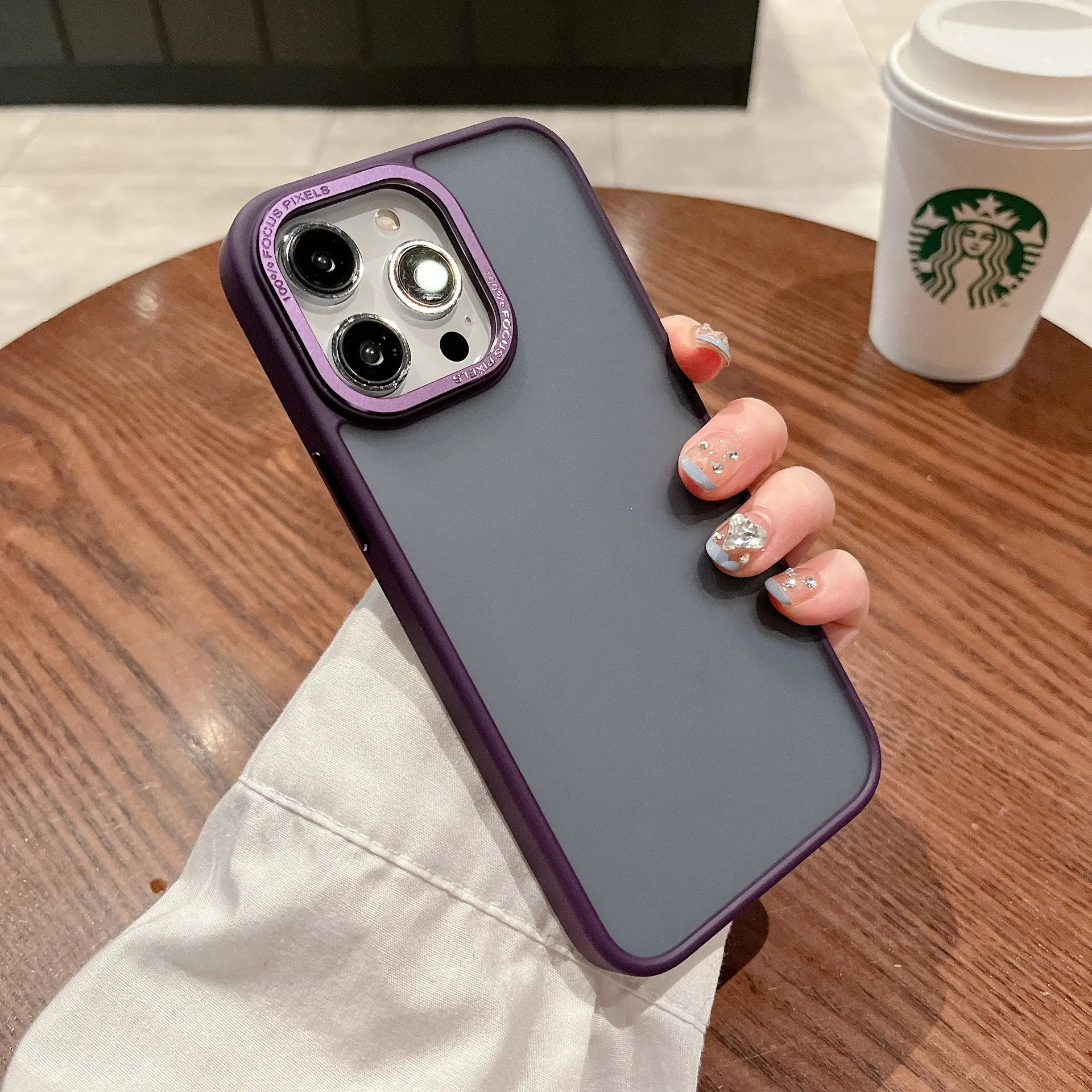 Casing Pelindung Ungu Tua Elegan Baru untuk iPhone 14/14 Pro Max Matte Casing Bemper Silikon Lembut Bingkai Kamera Logam