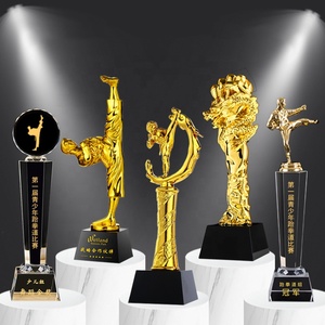 คอลเลกชัน Yiwu ถ้วยรางวัลคริสตัลคาราเต้แบบกำหนดเองถ้วยรางวัลคาราเต้แบบใสถ้วยรางวัลคริสตัลถ้วยรางวัลสำหรับคาราเต้ - Product Image 6