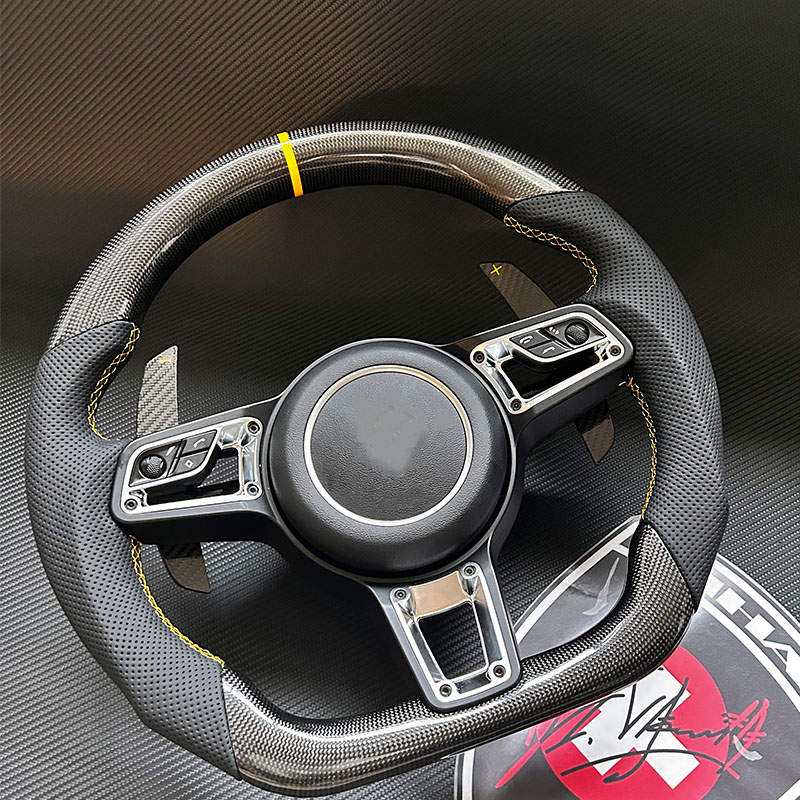 Style sport en fibre de carbone 3
