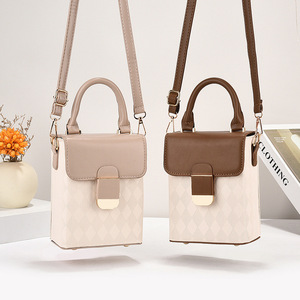 2024 yaz yeni moda kadın tek omuz Crossbody çanta PU astar ile tüm maç rahat Tote Trendy cep telefonu çantası