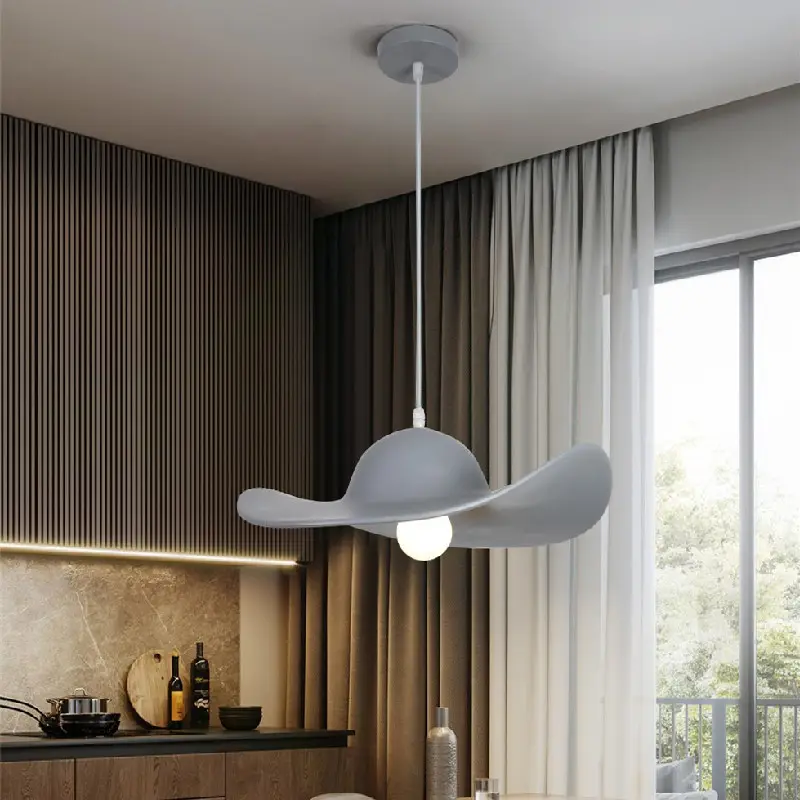 Nordicสร้างสรรค์หมวกโคมระย้าโมเดิร์นเรียบง่ายอิตาเลี่ยนDesigner Minimalistห้องนั่งเล่นไฟห้องนอนห้องรับประทานอาหารไฟ