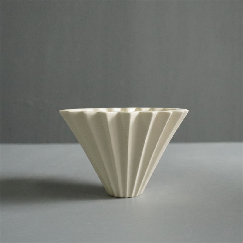 ถ้วยกรอง Origami -- สีเบจด้าน