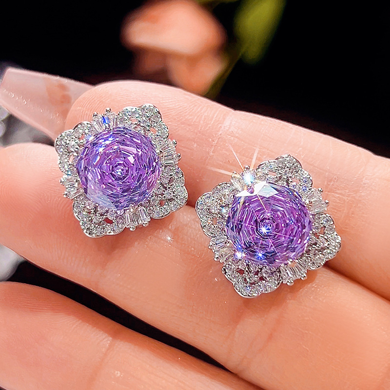 Pendientes morados