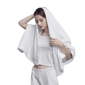 Özel Logo % 100% pamuk % banyo havlusu yumuşak ve yüksek emici 650gsm hızlı kuru ve düz renk rekabetçi fiyatlar - Product Image 1