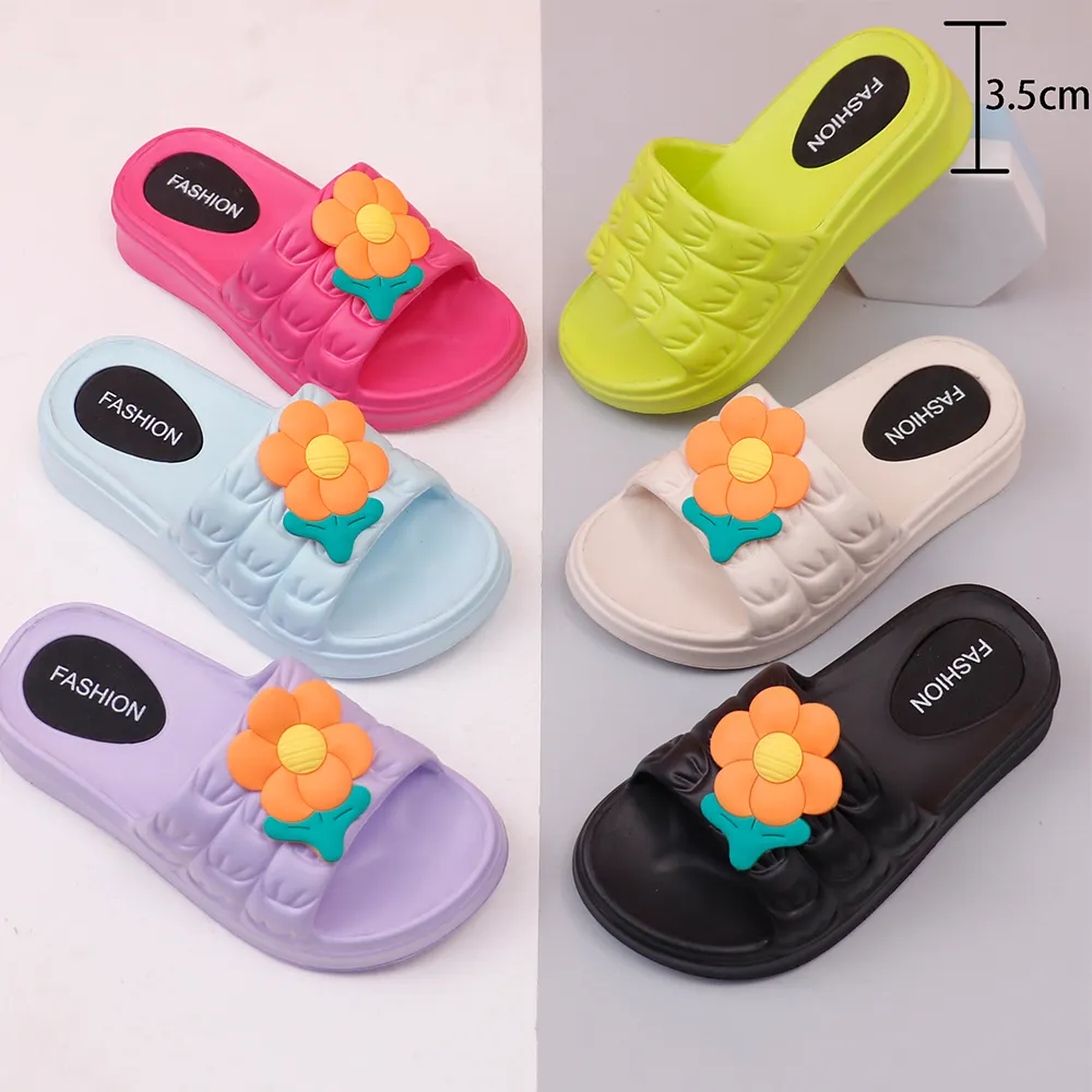 Fábrica China al por mayor Diseñadores de moda Sandalias de Chalas para niños Zapatillas para niños