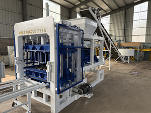 High Quality QT6-15 Full Automatic Cement Interlocking Brick Making Machine Brick <strong>Maker</strong> Sales to Ghana