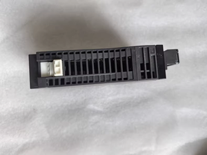 Nuevo módulo de entrada analógica original y genuino R60AD4 con un año de garantía - Product Image 4