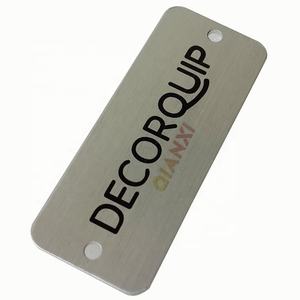 Etichette con codice QR incisioni personalizzate etichette con codice QR con codice univoco numero di serie colori verniciati