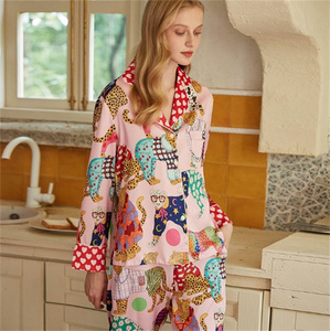 工場直接取引レディホーム居心地の良いパジャマ女性ファッショナブルなセクシーなパジャマセット女性のためのOEMアニマルプリントテクニクス夜 - Product Image 1