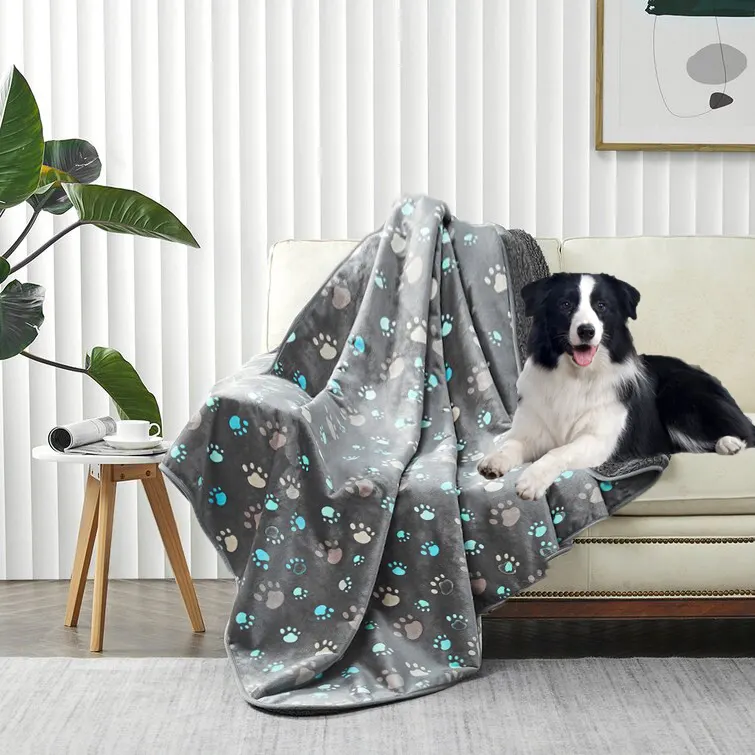 Pabrik grosir disesuaikan mewah flanel lembut selimut tempat tidur bulu Sherpa tahan air kandang anjing selimut cetak untuk anjing tidur