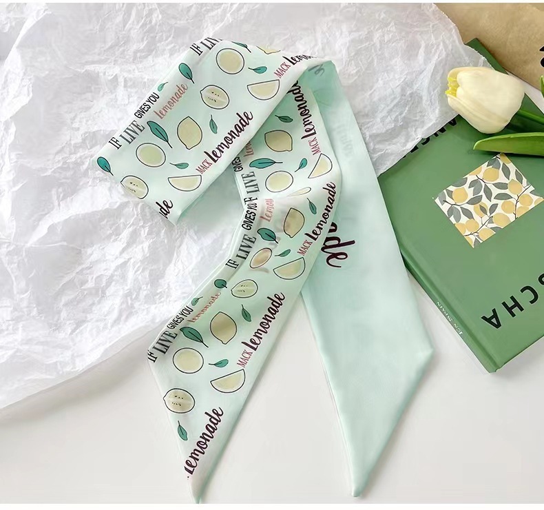 Silk scarf light green lemon