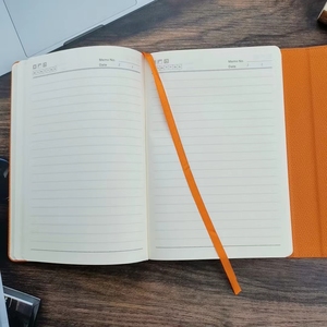 Quaderno di alta qualità diario semplice rilegato perfetto quaderni vuoti A5 personalizzati con copertina rigida simpatici quaderni per agenda con confezione regalo - Product Image 5
