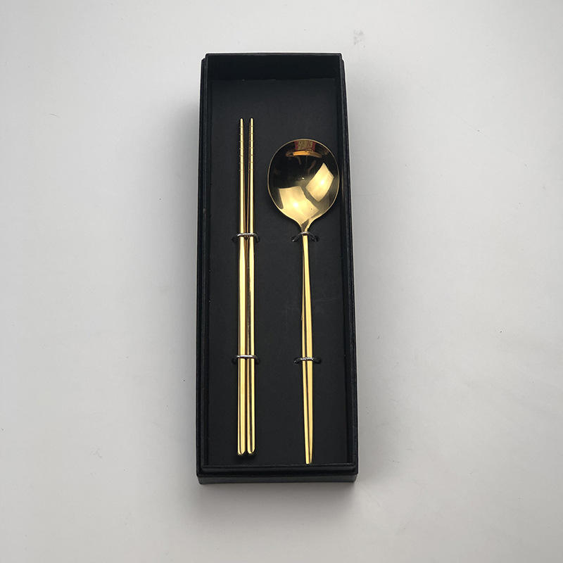 ชุดกล่องของขวัญตะเกียบและช้อนสีเงิน