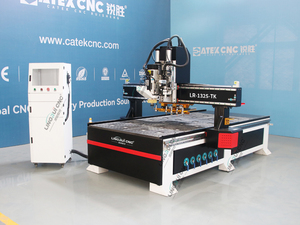Máquina enrutadora CNC ATC multifunción con cuchillo oscilante CCD para la industria publicitaria enrutador CNC de alta calidad