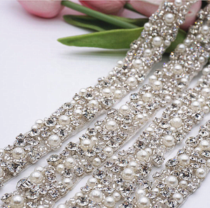 Sıcak satış el yapımı demir-on düğün kemer <span class=keywords><strong>RH</strong></span>-911 boncuklu süslemeler aplike Motif Rhinestones damla şekli tasarımı ile