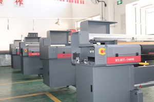 4 đầu phẳng máy in UV 1.8m 2.5m 3.2m LAI TẦNG mặt đất UV 1.8m giường phẳng máy in 3200 G5/G6 máy in UV - Product Image 4