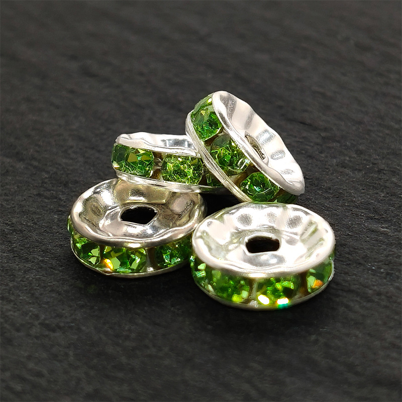 Silver-plated straight-edged green diamond