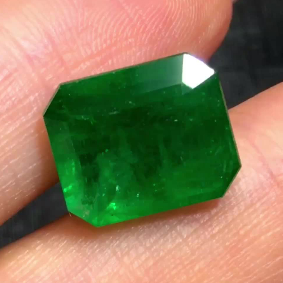 Émeraude us $2000/ct