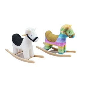 บ้านตุ๊กตาขนาดเล็ก1: 12ตกแต่งเฟอร์นิเจอร์ในฉากเครื่องประดับขนาดเล็กสีรุ้งเล็กๆน้อยๆม้าขาวแกว่งของเล่นม้า - Product Image 1