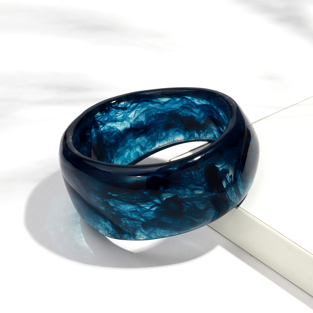 bleu foncé