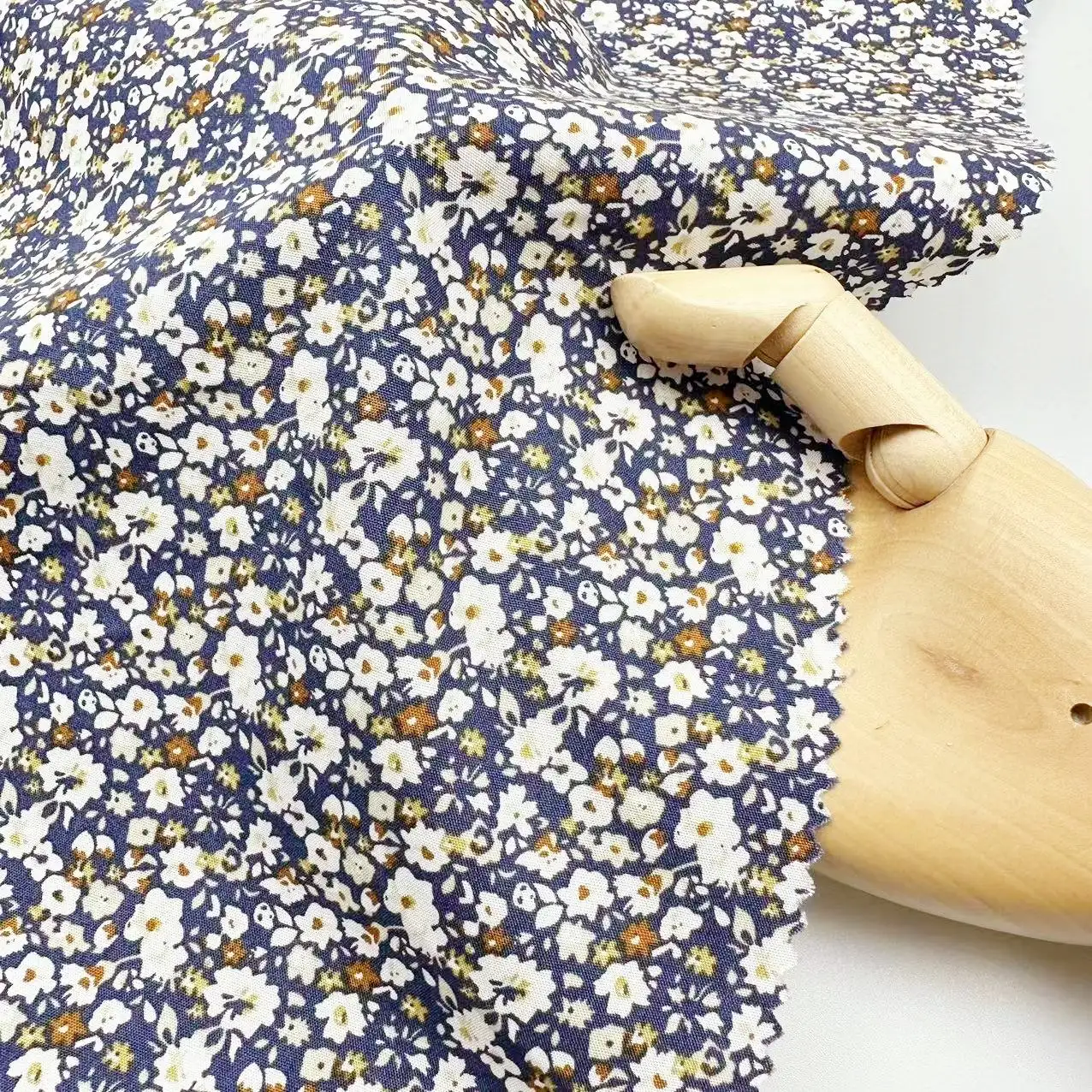 Хлопчатобумажная ткань из вискозы и поплина с цветочным принтом для одежды
