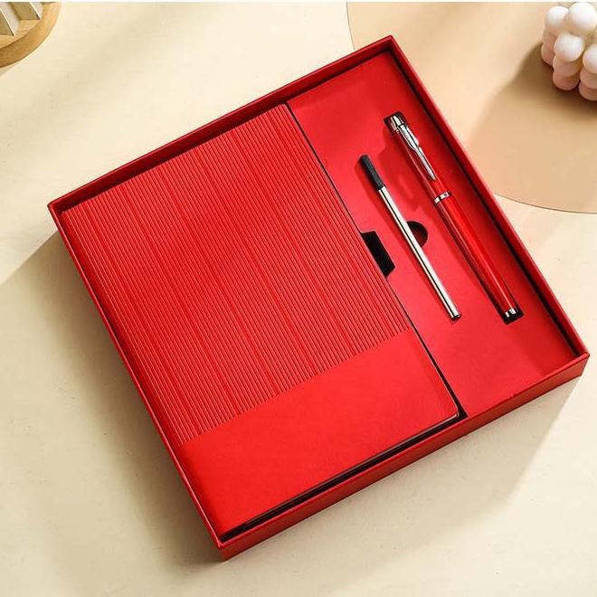 Ensemble de cahiers rouges
