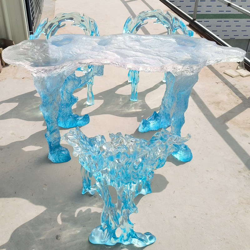 Un ensemble table à thé et chaises-bleu glacier