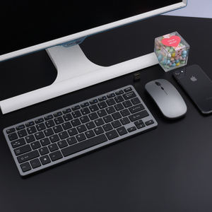 Ultra Slim Typ C Port Wiederauf ladbare Dual-Mode-Tastatur und-Maus Combo 2.4G BT3.0 Bt5.2 Wireless Keyboard Mouse Set