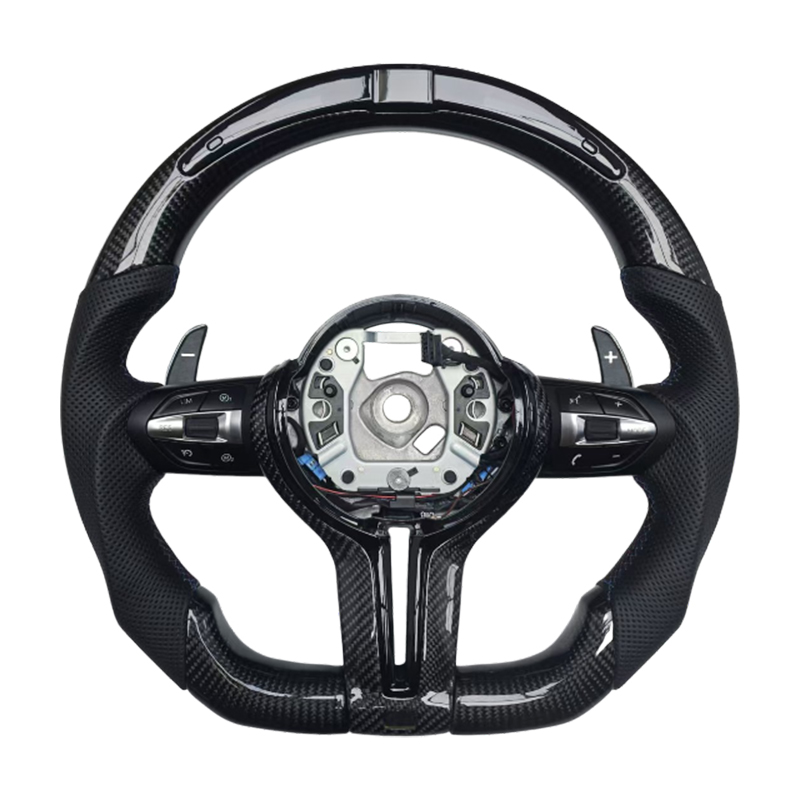 Série 7 F01/F02/F03 + Fibre de Carbone + LED + Cuir Perforé