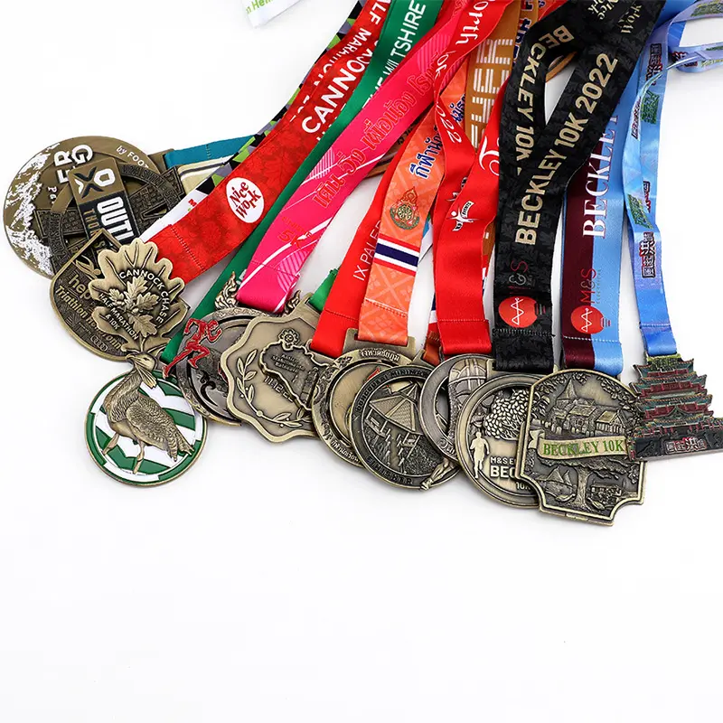 Precio barato OEM logotipo personalizado Retro Metal cobre medalla correr maratón carrera deportes medallas