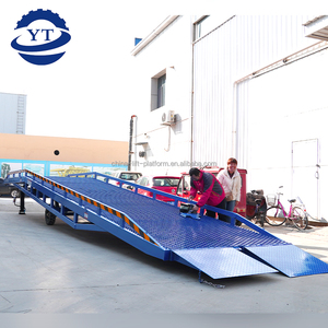 High Quality Movable <strong>Unloading</strong> Platform <strong>Load</strong> <strong>Dock</strong> Ramp Boarding Bridge Movable <strong>Dock</strong> <strong>Leveler</strong> - Product Image 5
