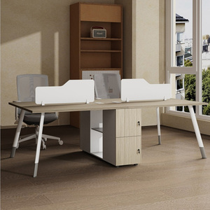 モダンなオフィス仕切りシステムワークステーションスタッフ専用コンピュータデスクオープンワークエリア - Product Image 1