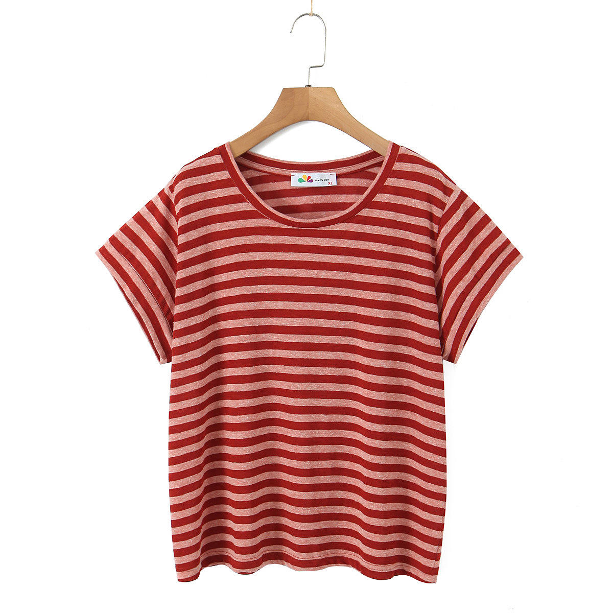 เสื้อยืดลายทางสีแดง