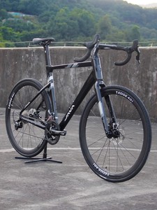 JAVA AURIGA R9 bici da strada ciclismo bici da corsa LTWOO freno a disco idraulico con asse 22 velocità Java Auriga cavo nascosto decaffeinato - Product Image 6