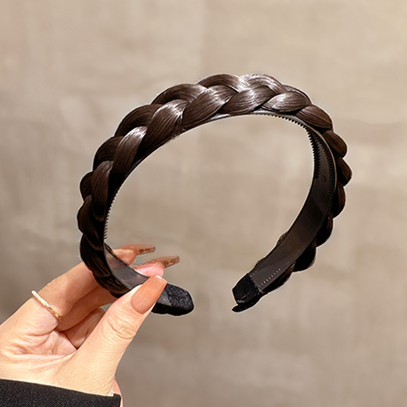 01 black-brown