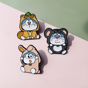 Yini <span class=keywords><strong>Doraemon</strong></span> Khắc Kim Loại Men Jingle Mèo Trâm Dễ Thương Nhật Bản Phim Hoạt Hình Schoolbag Trâm Trang Trí Tùy Chỉnh Pins Tóc - Product Image 3