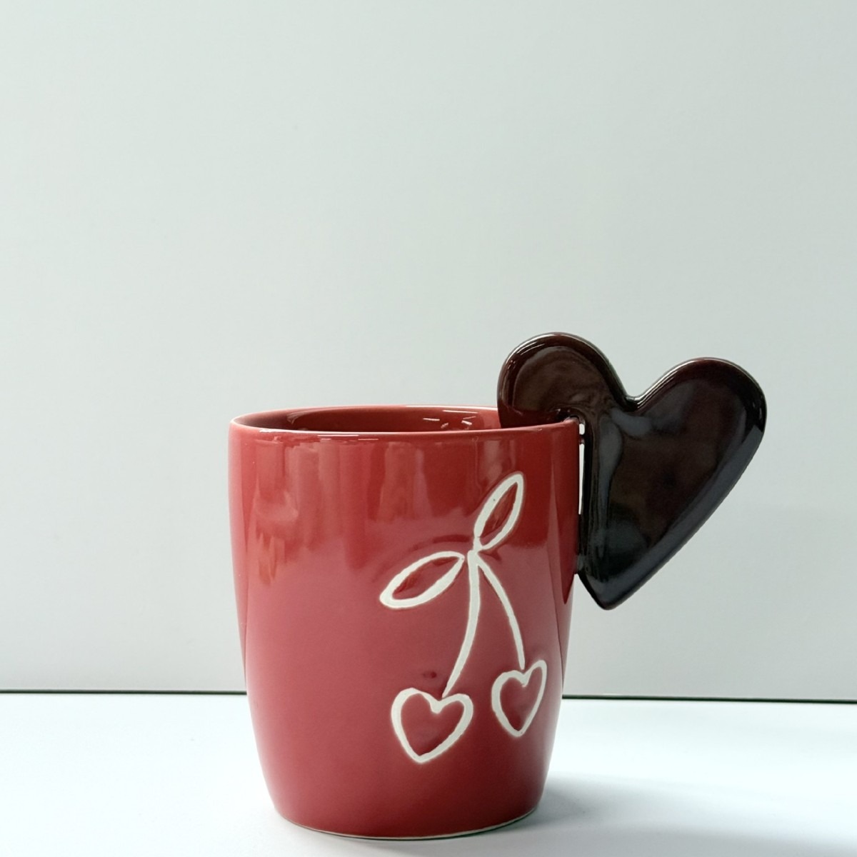 Height 12 cm Diameter 8.2 cm Red cup