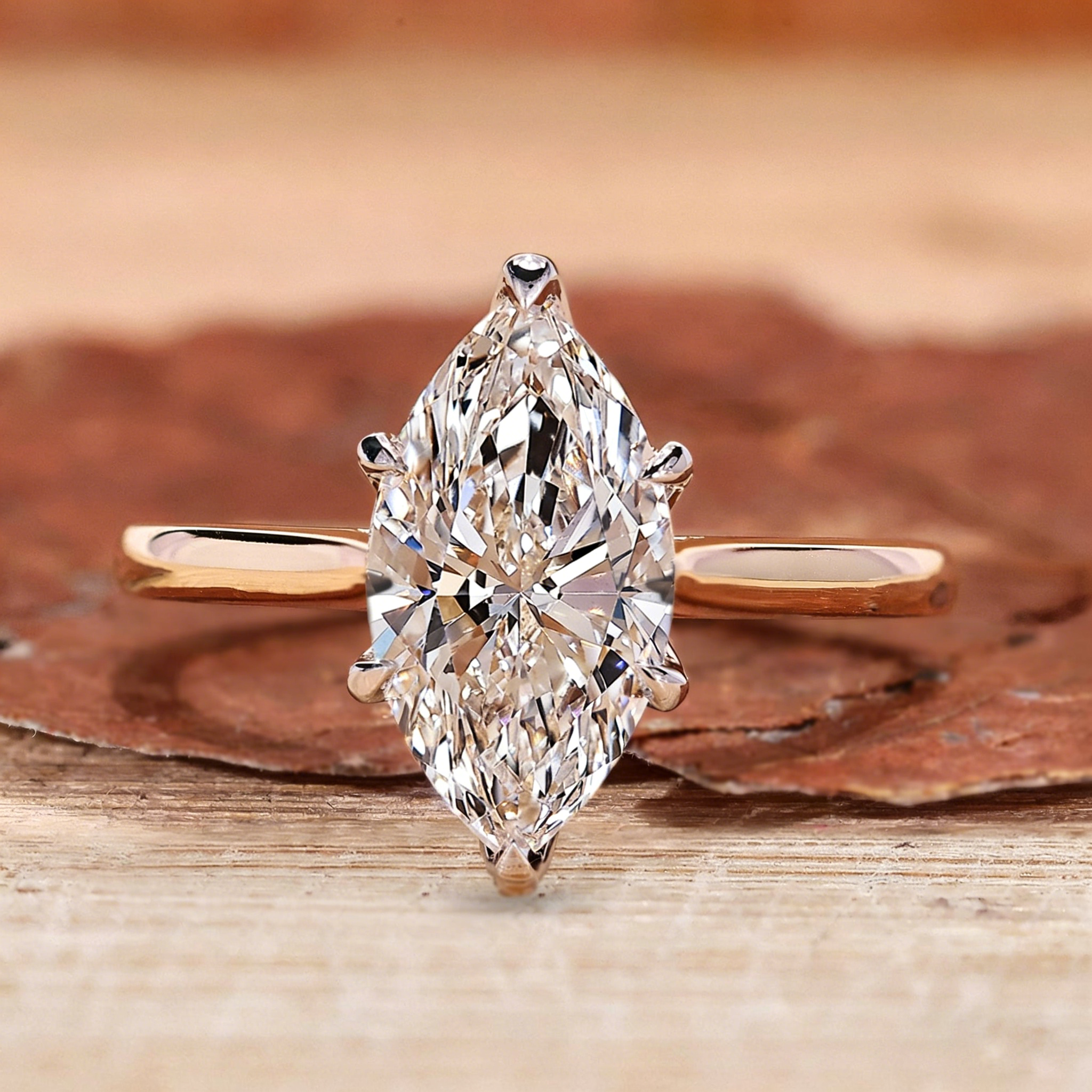 Anello con Diamante Coltivato in Laboratorio Taglio Marquise