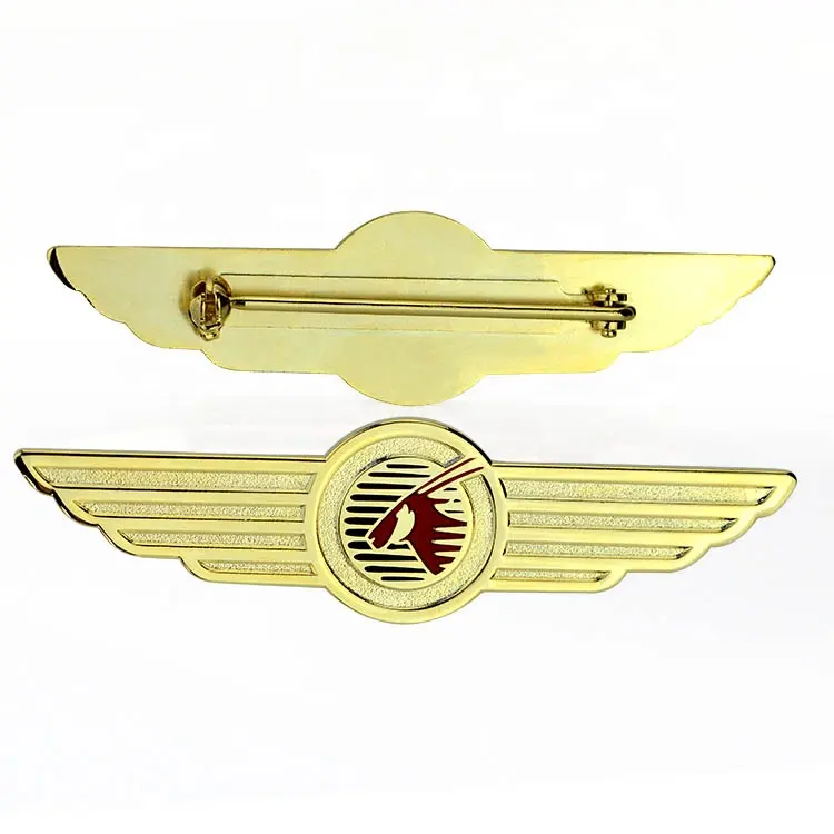 Badge d'aile en métal doré avec logo personnalisé