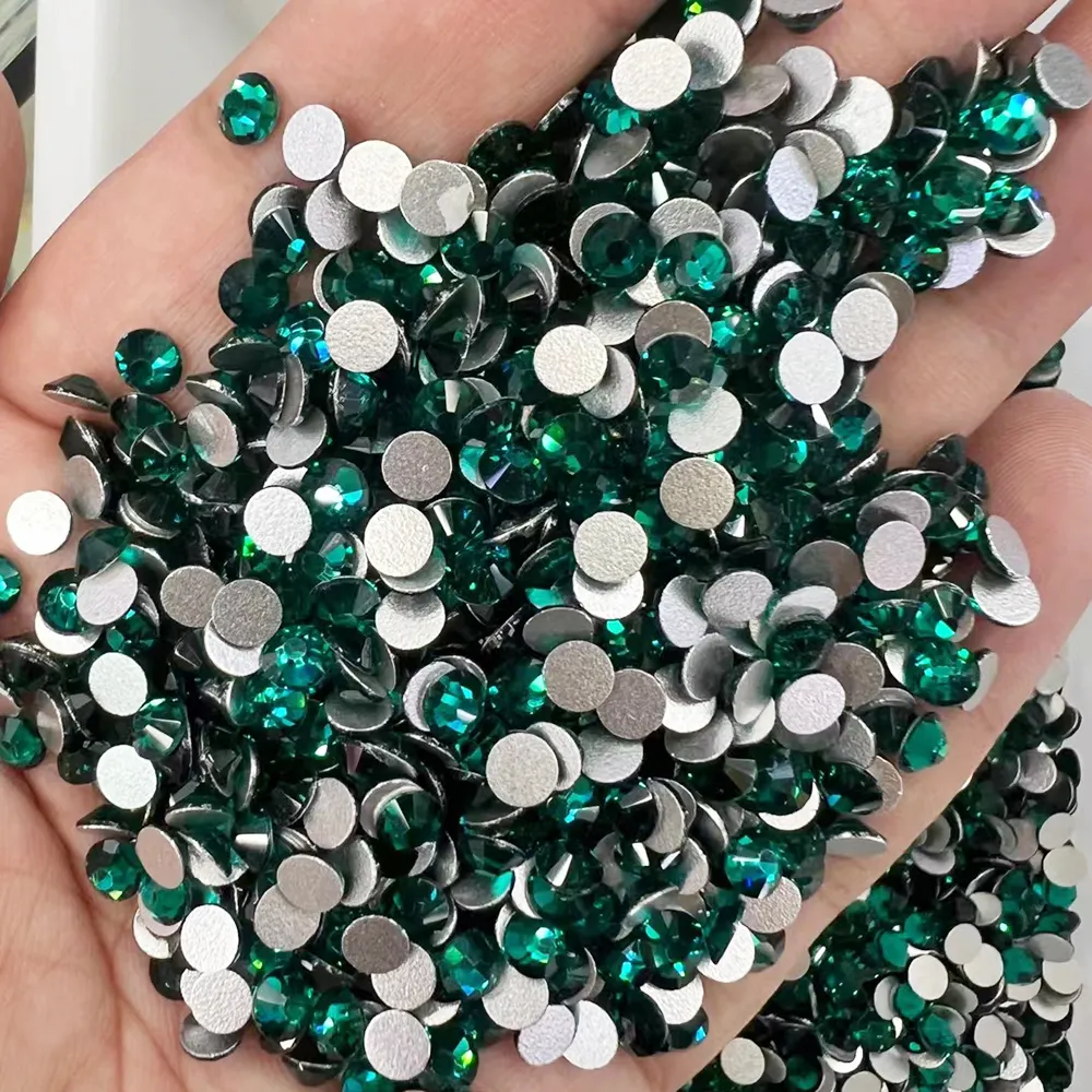 Offre Spéciale paillettes colorées en verre strass à dos plat Non Hotfix cristal strass ongles pour boucle d'oreille bijoux accessoire