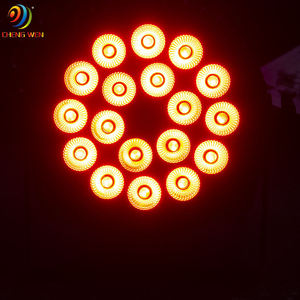 18*10W ไฟอลูมิเนียมแบบเชลล์โหมดเสียง LED พาร์สามารถไฟเวทีไฟสวนสีสันสดใสแผงควบคุม DMX