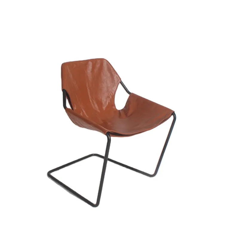 이탈리아 디자인 라운지용 의자 가죽 직물 금속 분말 입히는 강철 다리 거실 의자 Paulistano 의자