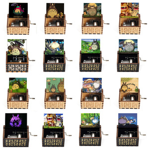 Runwood Bán Buôn Giá Thấp Tùy Chỉnh Hoạt Hình Ngoại Vi Bằng Gỗ Hand Crank Âm Nhạc Hộp Gỗ Craft Phim Hoạt Hình Quà Tặng Âm Nhạc Hộp - Product Image 3