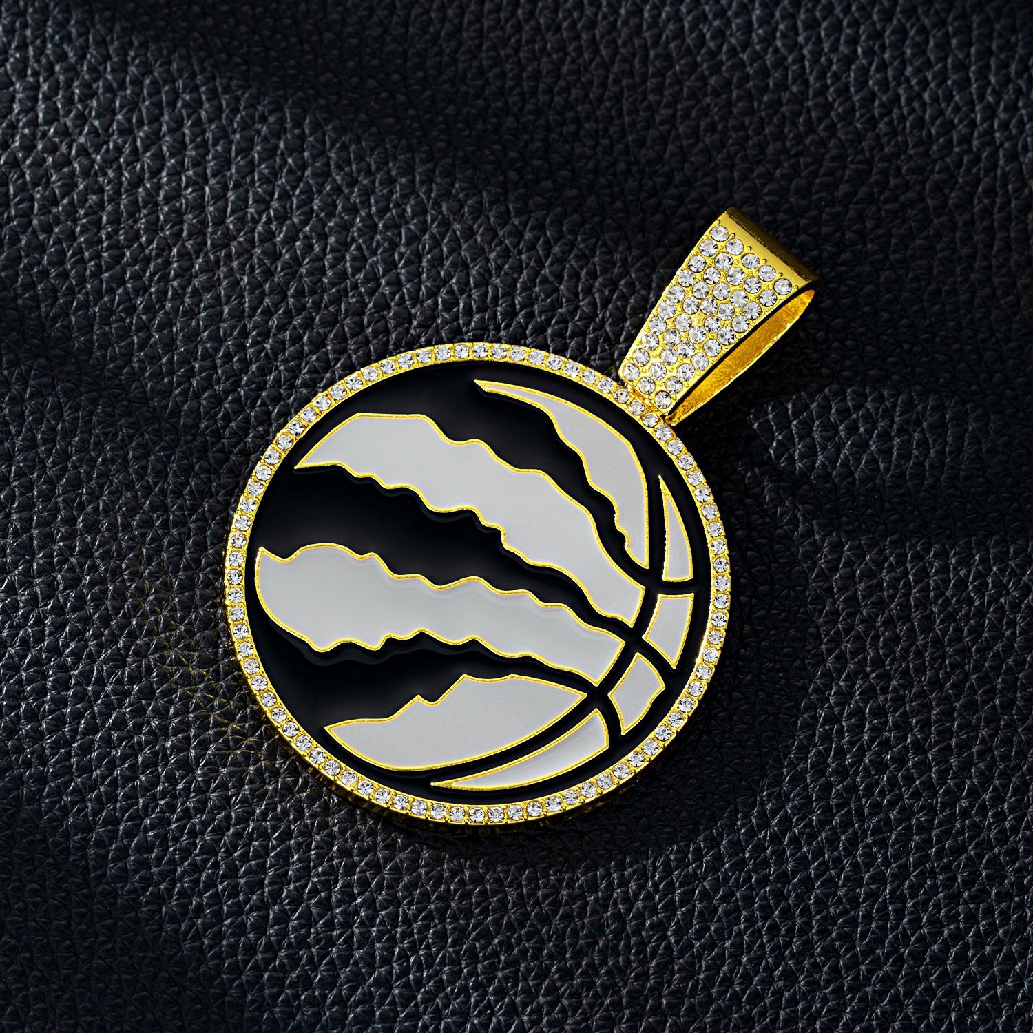 Pendentif doré