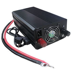 热卖制造有竞争力的价格离网输入12V 24V DC输出110V 220V功率逆变器，带电池充电器1000W