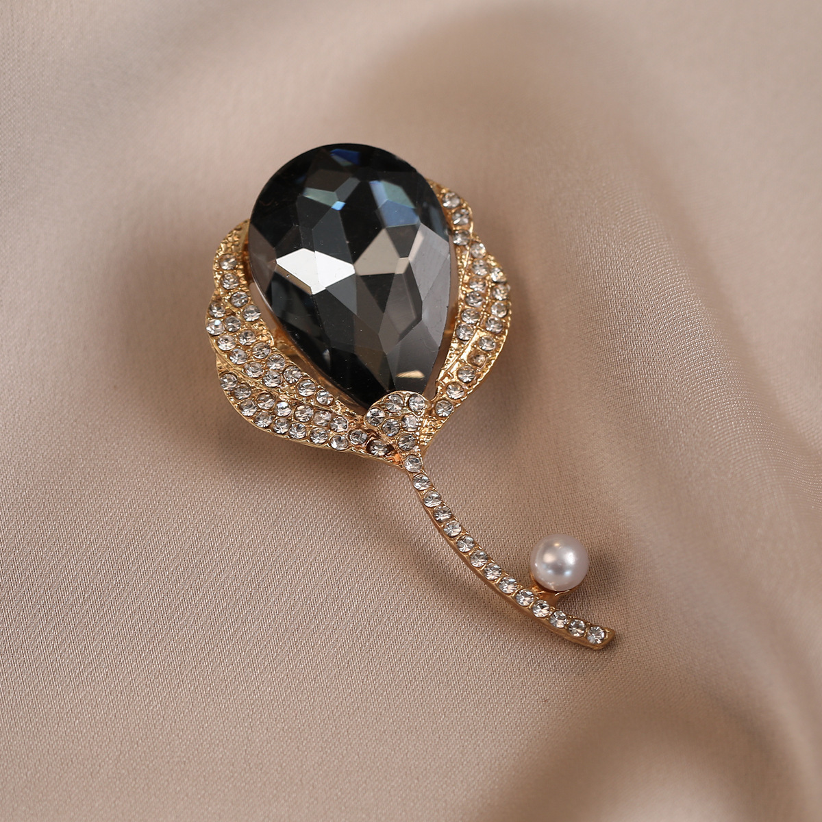 542 tulipán negro