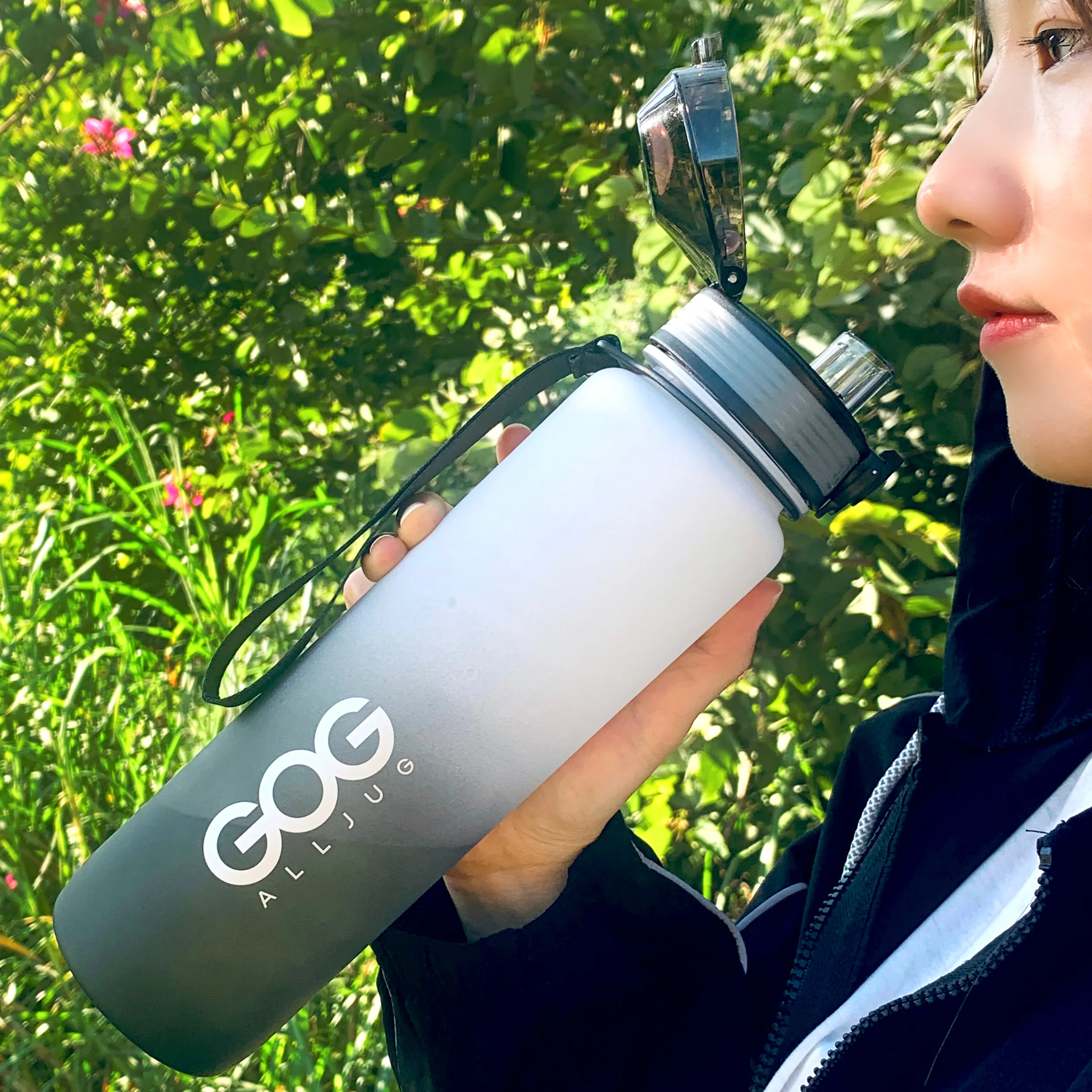 2022 nuovo arrivo Flip Top a tenuta stagna BPA gratuito 32oz motivazionale Fitness sport bottiglia d'acqua con indicatore di tempo
