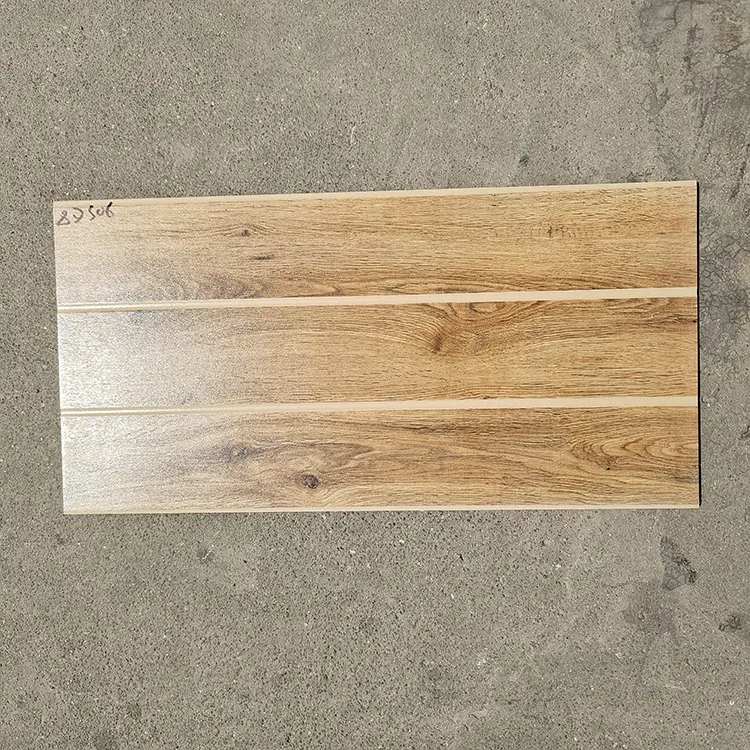 Un grado 300*600 piastrelle di legno parete decorativa piastrelle di legno esterno per il Design di piastrelle per pareti in ceramica esterna