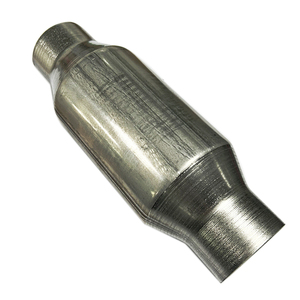 Convertitore catalitico anteriore universale ad alto flusso di ingresso/uscita da 2.5 pollici Direct-Fit con porta O2 - Product Image 2